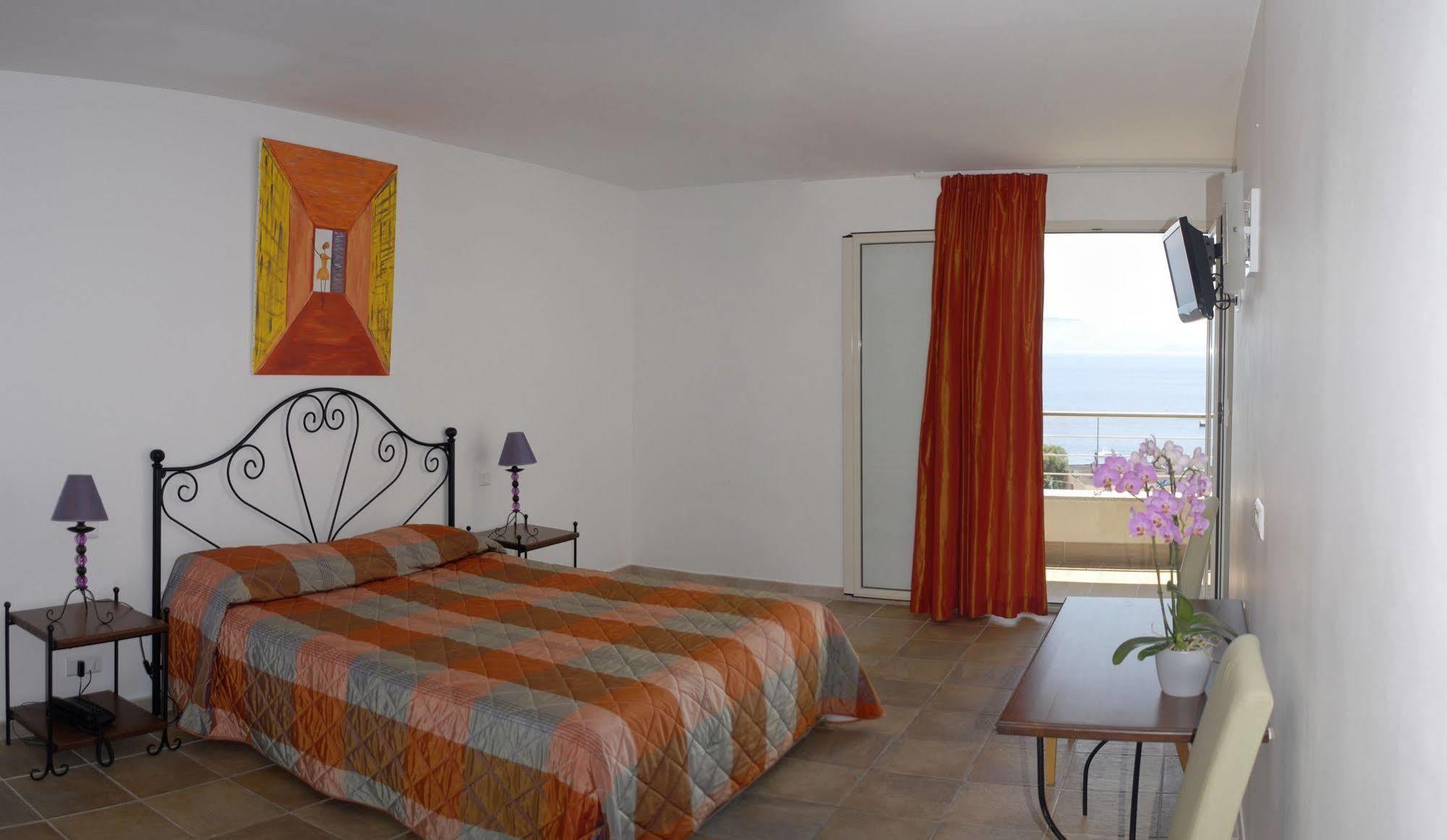 Hotel Les Eucalyptus Porto Pollo Εξωτερικό φωτογραφία